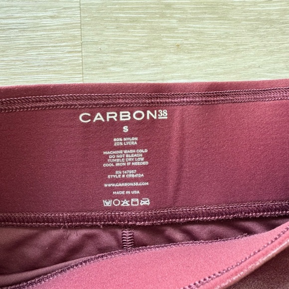 Carbon38 High Rise 7/8 Legging in Takara Shine Burgundy Maroon Small - Picture 7 of 8